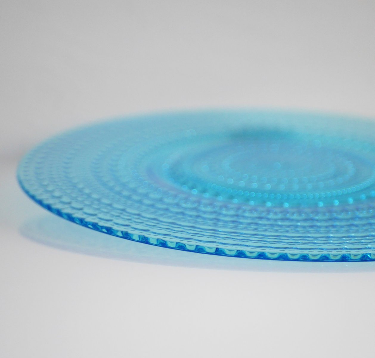 Large Mid-Century Modern Glass Plate in Azur Blue Color by Oiva Toikka Known as Kastehelmi, Italy, 1979