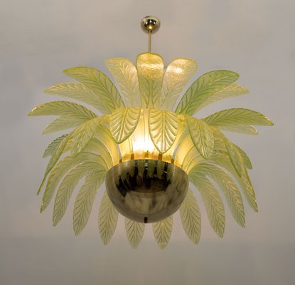 Large Mid-Century Modern Palm Leaf Chandelier in Murano Glass and Brass, 1970s-FER-1798020