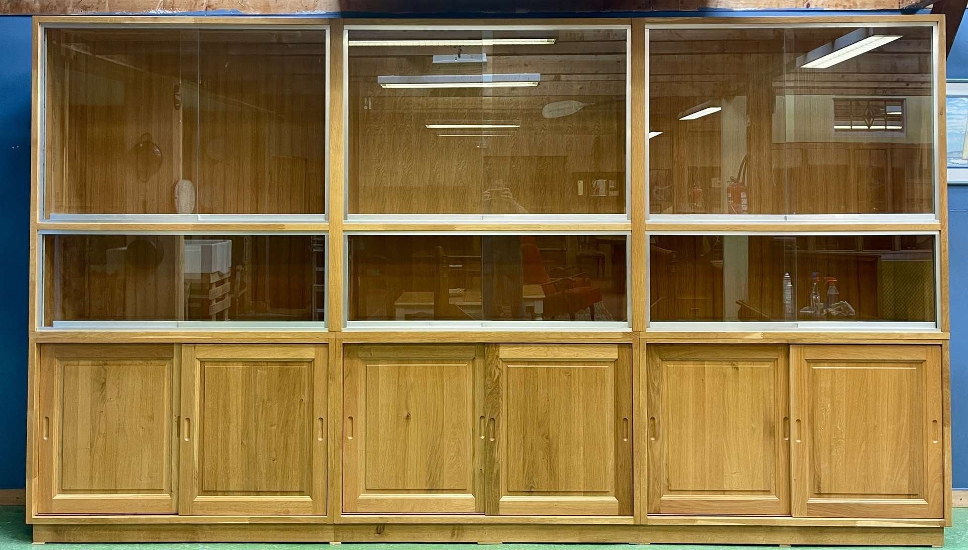 Large Oak Display Cabinet with Sliding Doors, 1990s