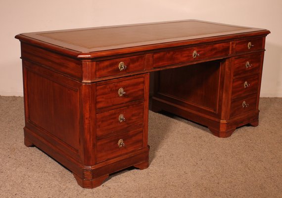 Large Pedestal Desk in Mahogany-HPU-1767801