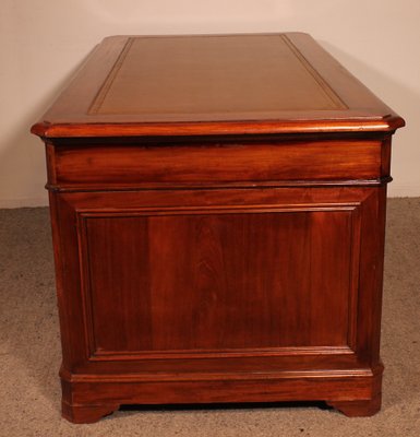 Large Pedestal Desk in Mahogany-HPU-1767801