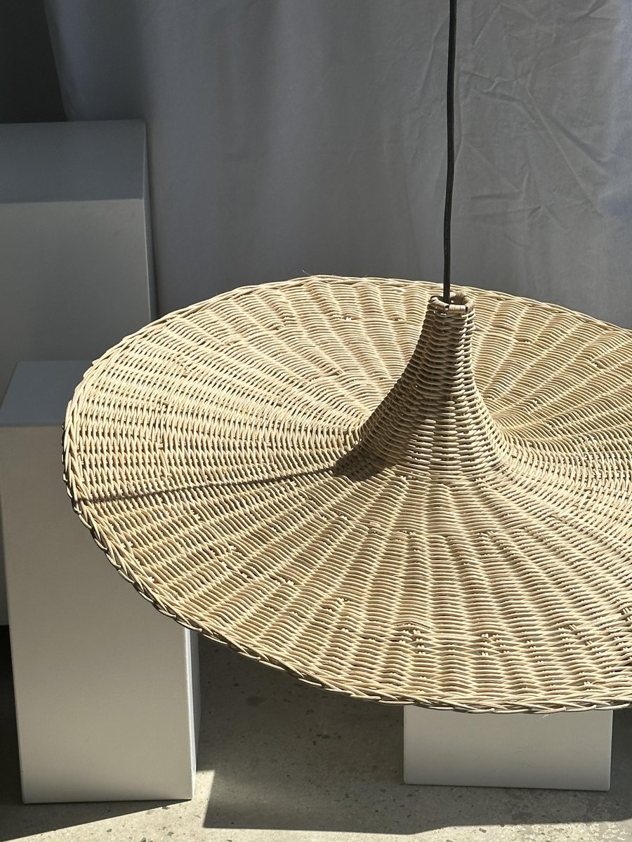 Large Pendant Light in Rattan in the Shape of a Hat