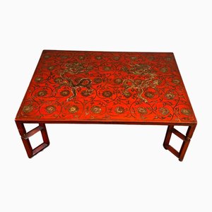 Large Red Lacquered Coffee Table with Golden Chinese Decorations, 1970s-BA-1698361