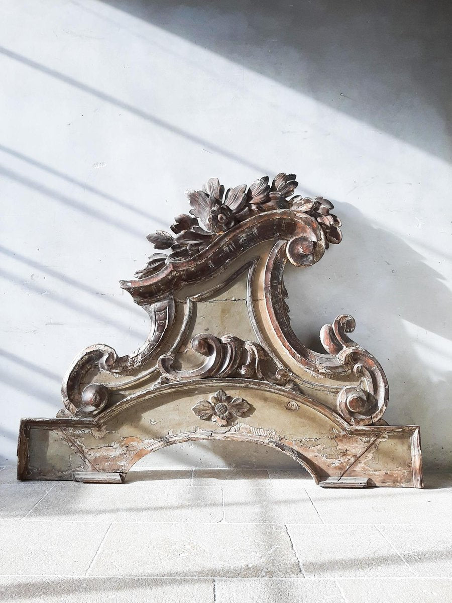 Large Rococo Carved Wood Supra Porte Ornament, Italy, 1700s