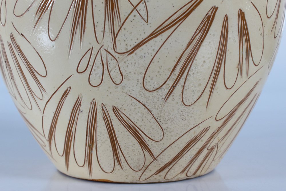 Large Sgraffito Floor Vase with Cream Yellow Glaze attributed to Astrid Tjalk from Herman A. Kähler