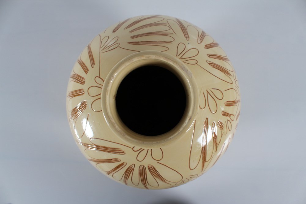 Large Sgraffito Floor Vase with Cream Yellow Glaze attributed to Astrid Tjalk from Herman A. Kähler