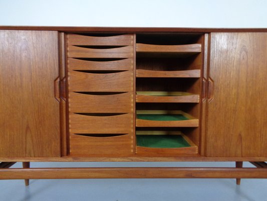 Large Teak Sideboard by Henry Rosengren Hansen for Brande Møbelindustri, 1950s-RDW-1723341