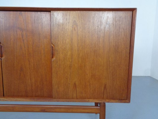 Large Teak Sideboard by Henry Rosengren Hansen for Brande Møbelindustri, 1950s-RDW-1723341