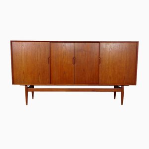 Large Teak Sideboard by Henry Rosengren Hansen for Brande Møbelindustri, 1950s-RDW-1723341