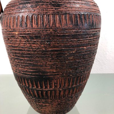 Large Terracotta Vase-LCQ-1095232