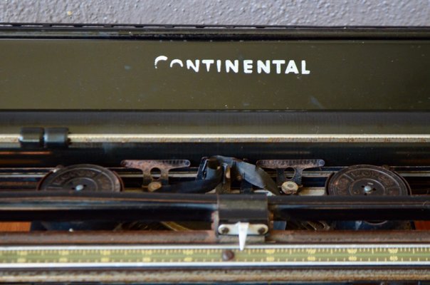 Large Typewriter from Continental-AIU-1453057