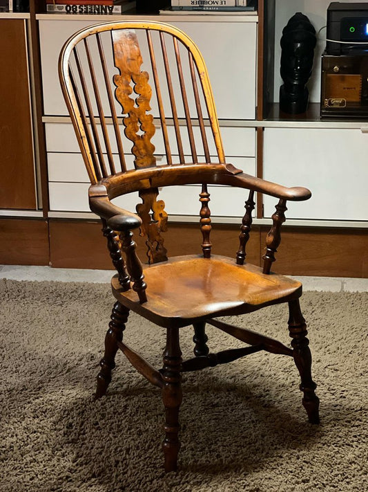 Large Victorian Windsor Armchair in Elm, 1850s