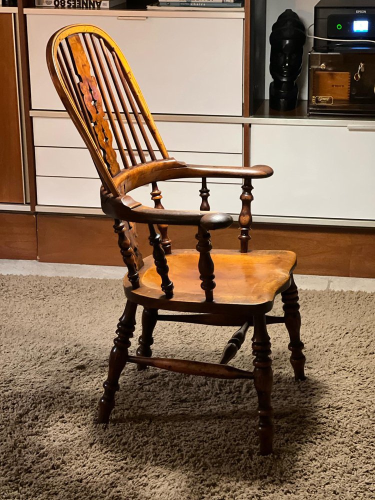 Large Victorian Windsor Armchair in Elm, 1850s