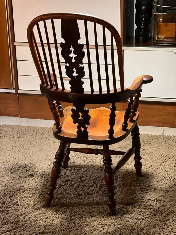 Large Victorian Windsor Armchair in Elm, 1850s