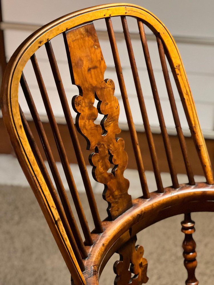 Large Victorian Windsor Armchair in Elm, 1850s