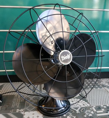 Large Vintage Oscillating Table Fan from Diehl, USA, 1930s-QUC-982587