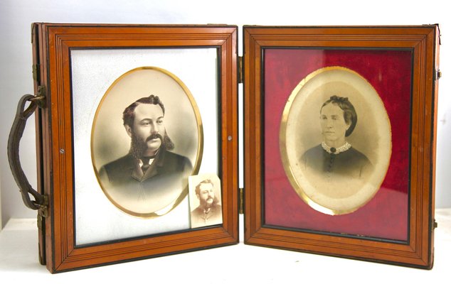 Large Wooden Double Folding Travel Picture Frame, 1870s-MJY-1224094