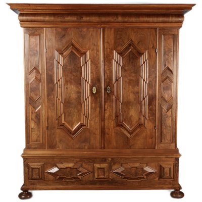 Late 17th Century Renaissance Walnut Cabinet, 1700s-DXD-2033238