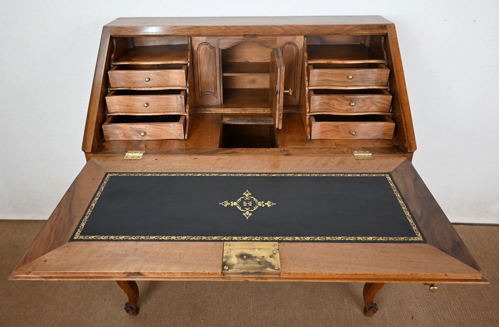 Late 18th Century Louis XV Walnut Chest of Drawers