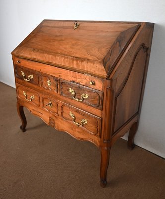 Late 18th Century Louis XV Walnut Chest of Drawers-RVK-1420634