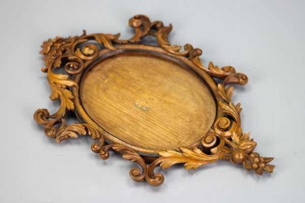 Late 19th Century Carved Walnut Oval Picture Frame, France, 1890s-KEG-1394538