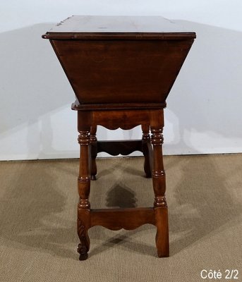 Late 19th Century Provençal Massive Walnut Petrin-RVK-1303974