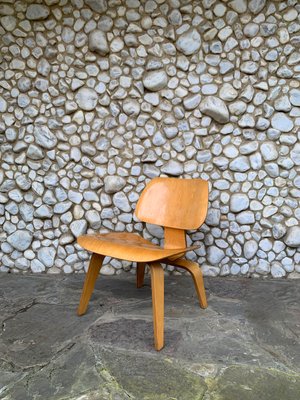 LCW Lounge Chair in Birch by Charles & Ray Eames for Herman Miller, 1950s-ZM-1765210