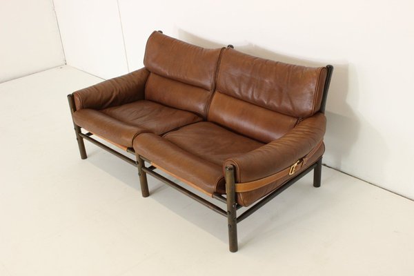 Leather Kontiki Sofa & Coffee Table from Arne Norell Ab, 1970s, Set of 2-VGV-1721542