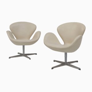 Leather Swan Chairs by Arne Jacobsen for Fritz Hansen, 2006, Set of 2-YSY-1785000