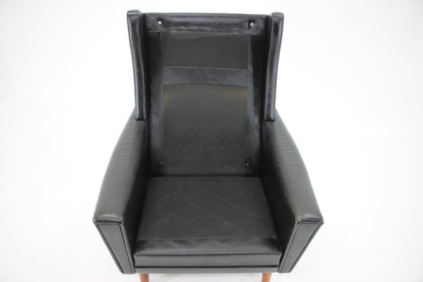 Leather Wingback Lounge Chair, 1970s-TZ-802197