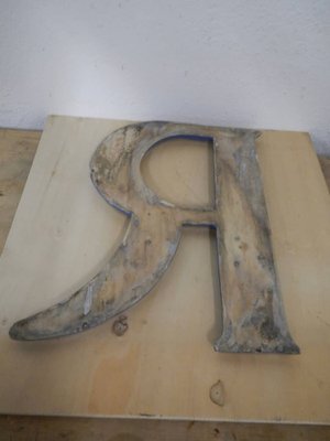 Letter R in Terracotta, 1940-WWQ-1354262