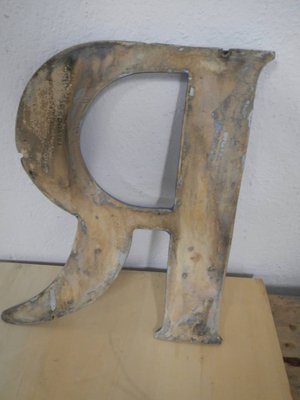 Letter R in Terracotta, 1940-WWQ-1354262