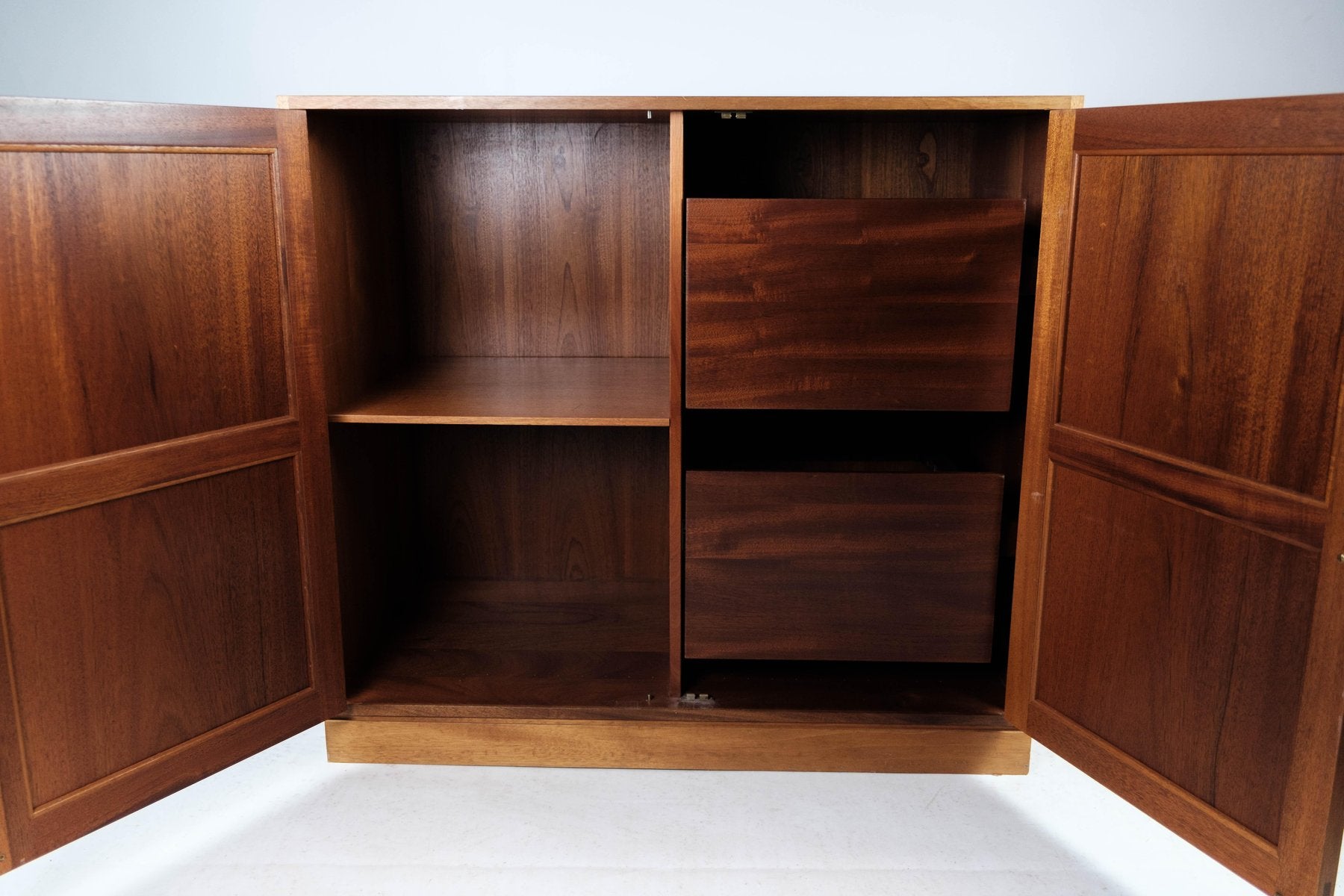 Light Mahogany Danish Cabinet from Søborg Furniture, 1960s