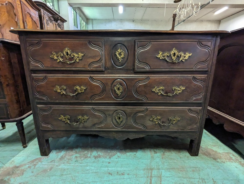 Louis XIV Chest of Drawers in Walnut