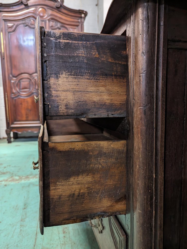 Louis XIV Chest of Drawers in Walnut