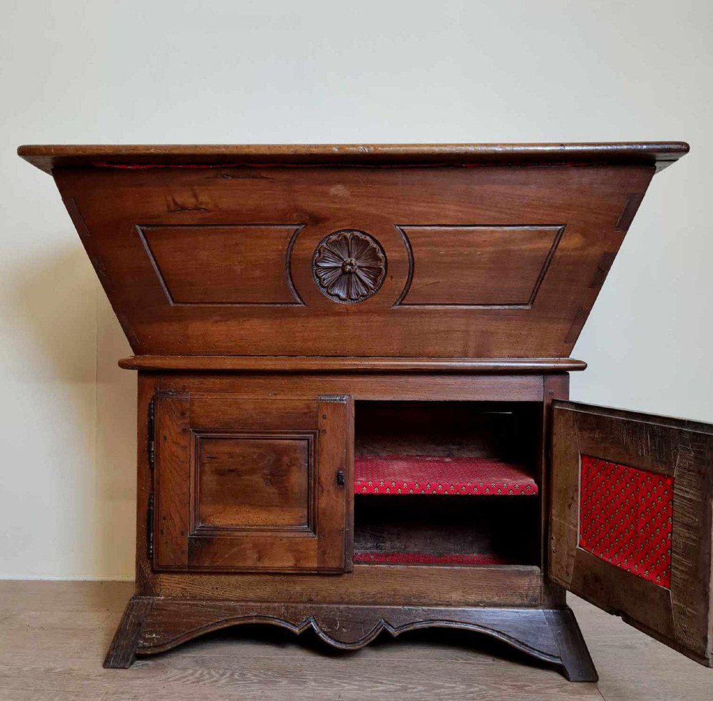 Louis XIV Kneading Buffet in Wood