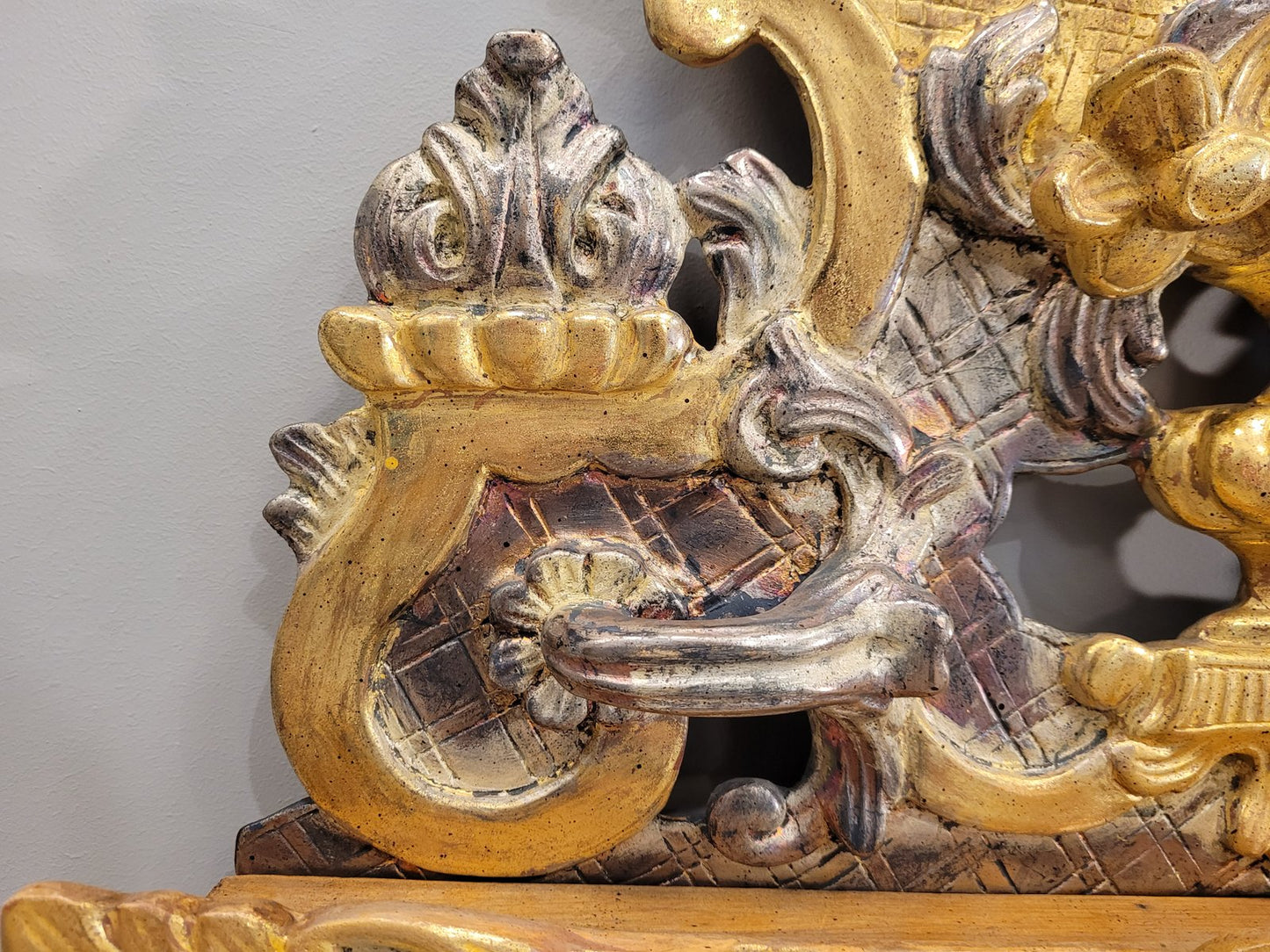 Louis XIV Mirror in Carved Gilt Wood, France