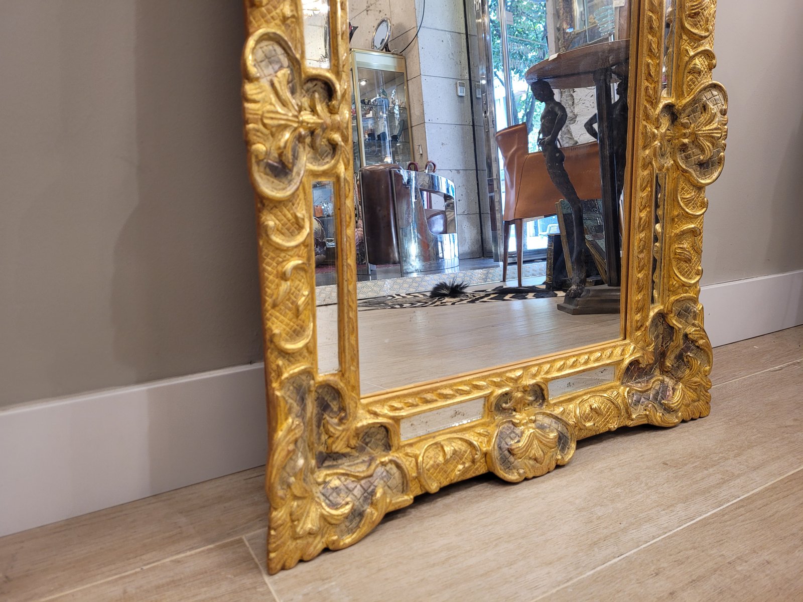 Louis XIV Mirror in Carved Gilt Wood, France