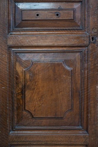 Louis XIV Neapolitan Wall Cabinet in Walnut, 1700s