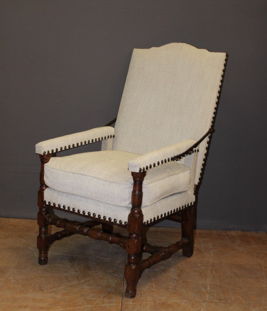 Louis XIV Rack Armchair in Walnut