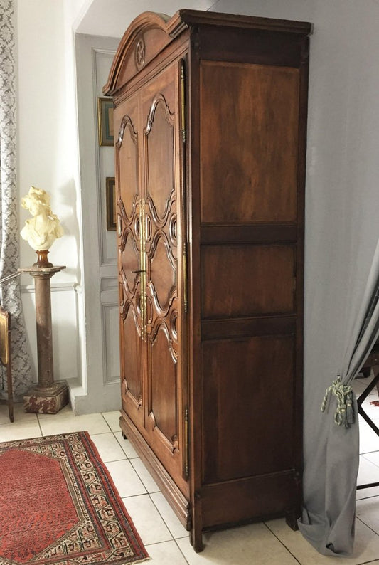 Louis XIV Wardrobe in Walnut, Paris, 1700s