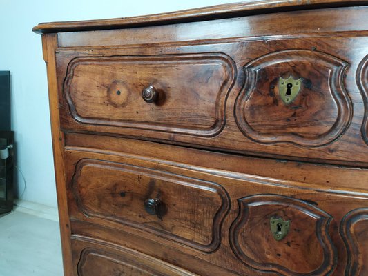 Louis XV Curved Walnut Chest of Drawers-EAD-1747186