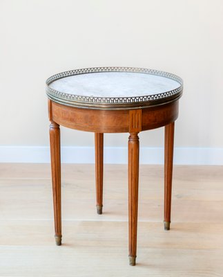 Louis XVI French Bouillotte Round Side Table in Mahogany Wood, Marble Top & Brass Edge, 1920s-BJS-2026984