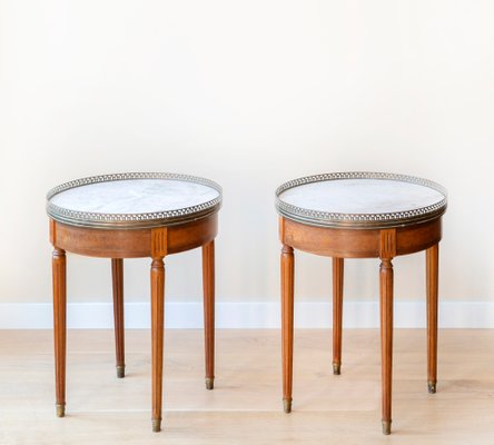 Louis XVI French Bouillotte Round Side Table in Mahogany Wood, Marble Top & Brass Edge, 1920s-BJS-2026984