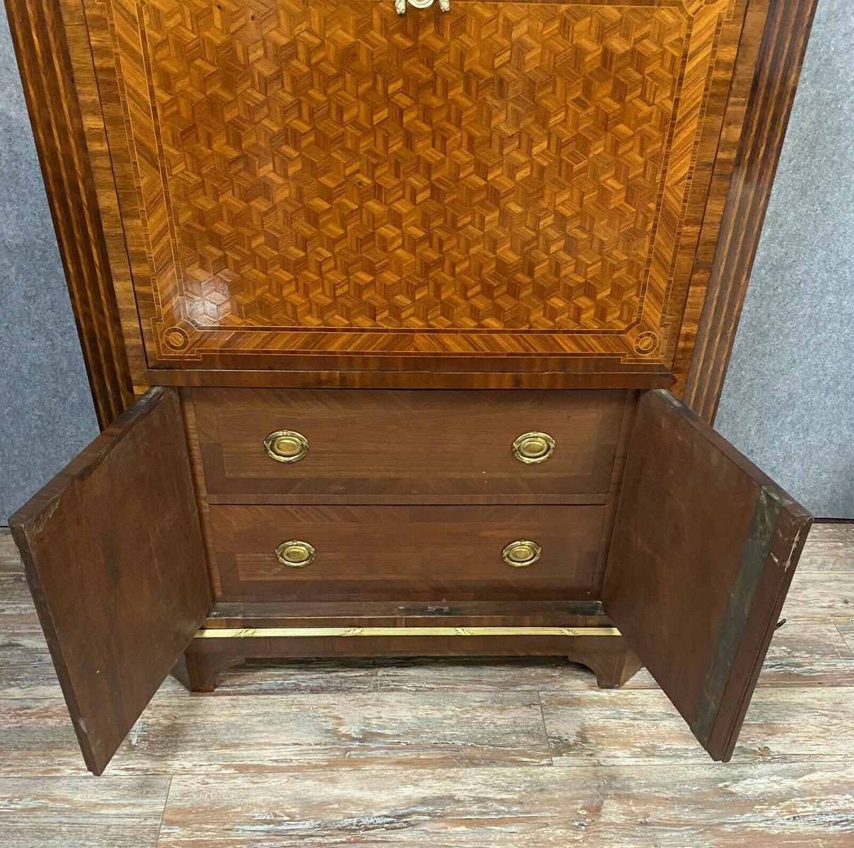 Louis XVI Pagoda Secretaire with Flap in Cubic Marquetry