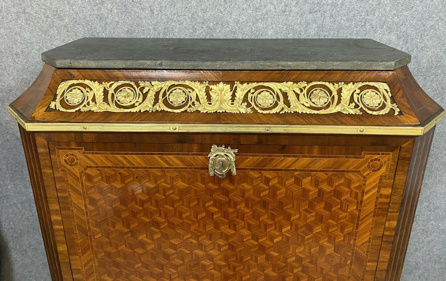 Louis XVI Pagoda Secretaire with Flap in Cubic Marquetry