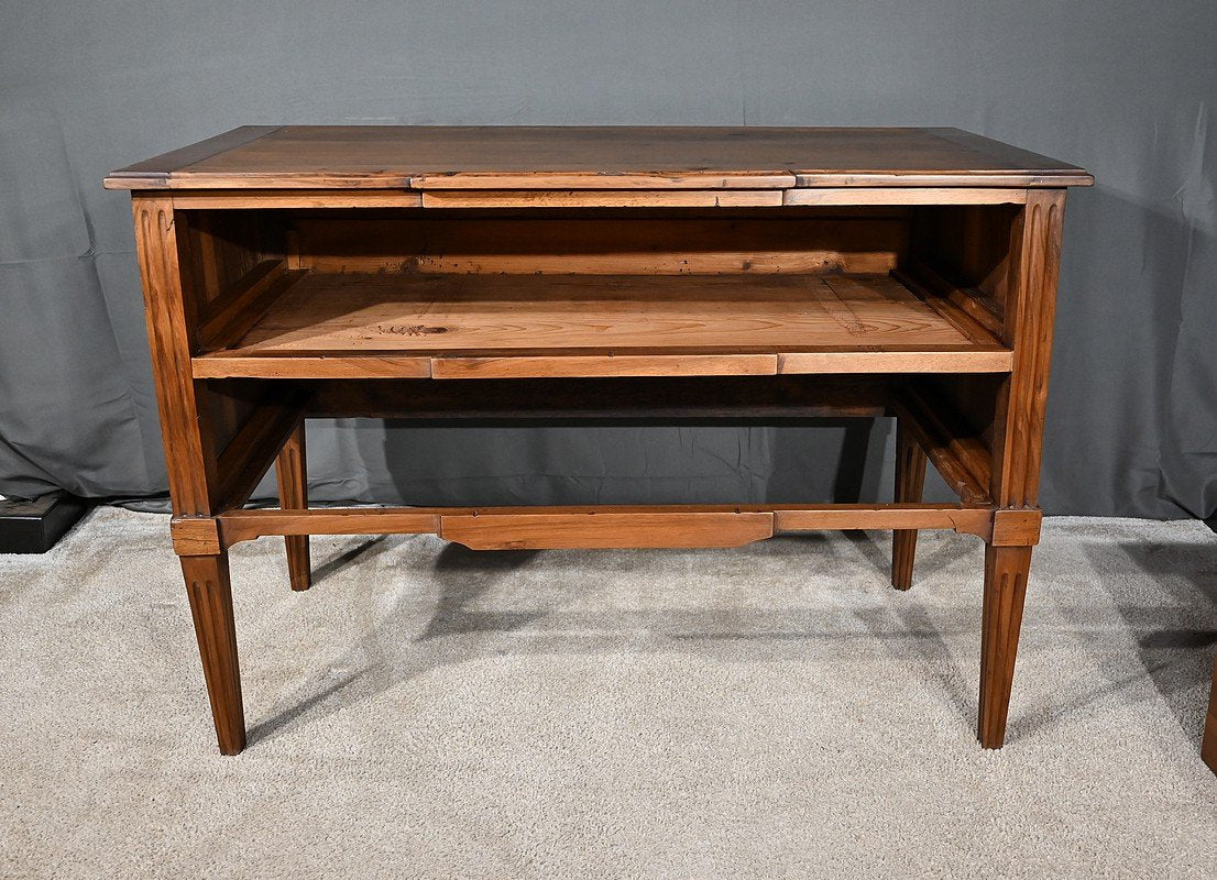 Louis XVI Walnut Sauteuse Commode, Late 18th Century