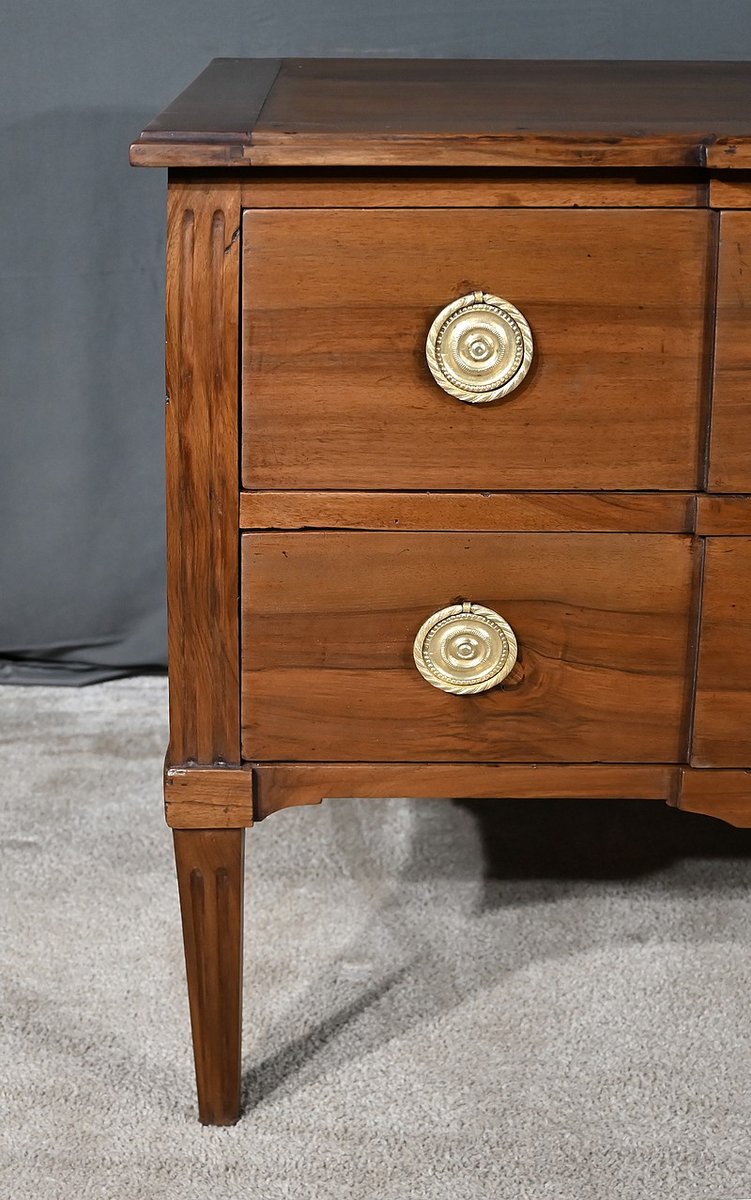 Louis XVI Walnut Sauteuse Commode, Late 18th Century