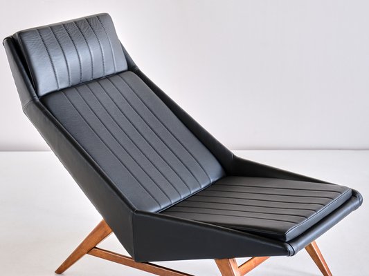 Lounge Chair in Leather and Beech by Svante Skogh for AB Hjertquist & Co, Sweden, 1955-FMT-989851