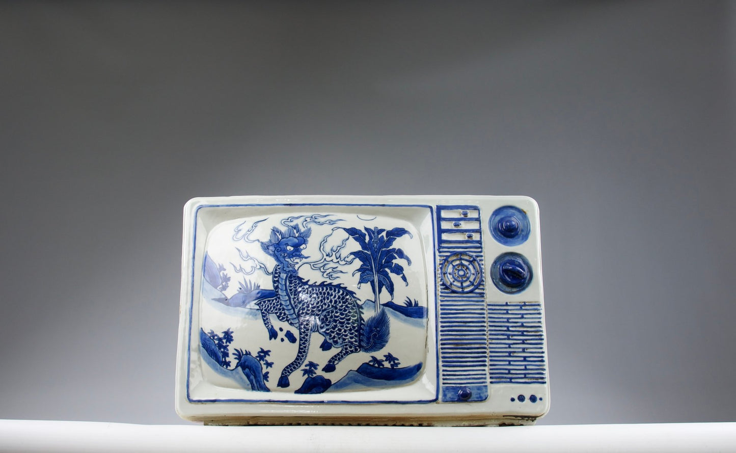 Ma Jun, New China Series TV Sculpture, 2005, Ceramic